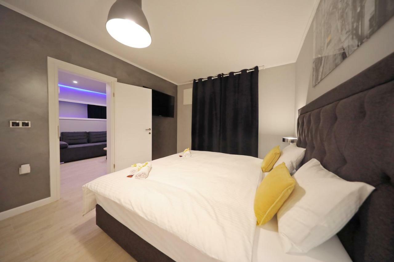 City Marine Luxury Apartments Zara Esterno foto