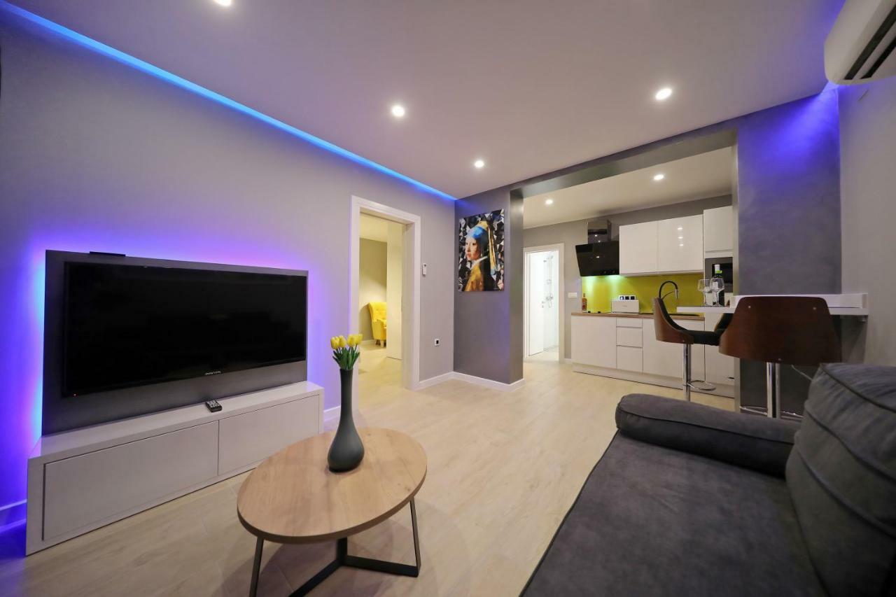 City Marine Luxury Apartments Zara Esterno foto